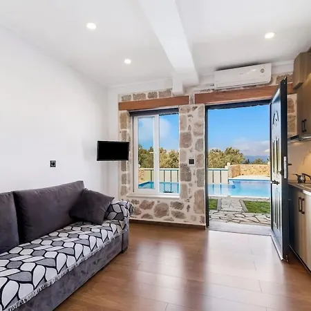 شقة Sea View Tsoukaládhes