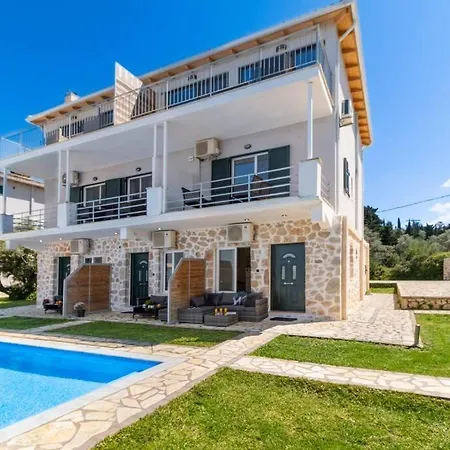 Sea View شقة Tsoukaládhes